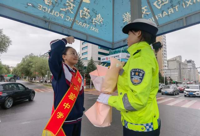 上街村委会交通改善新动向，提升村民生活质量，关注最新交通新闻